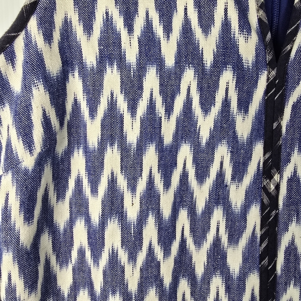 J. Crew Women's Sleeveless Shift Dress  Blue And White Ikat V-Neckline Size 10 - Picture 7 of 15